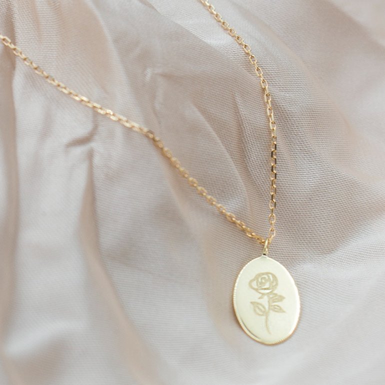 10K Yellow Gold Oval Engraved Rose Necklace