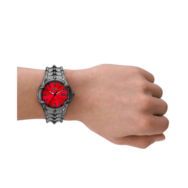 Vert Three-Hand Date Gunmetal Stainless Steel Watch